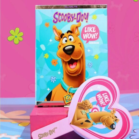 Glamlite X Scooby-Doo Like Wow Handheld Mirror - Picture 2 of 5